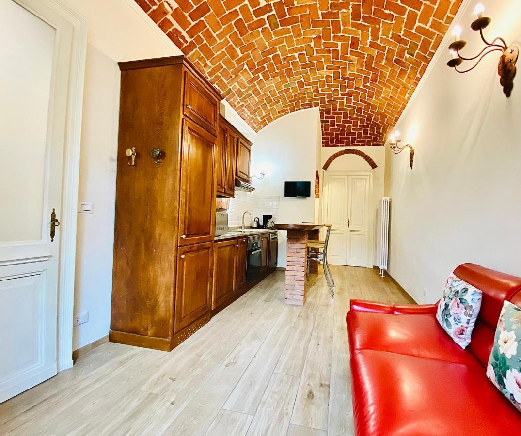 Exquisitely Renovated And Centrally Located Apartment With Free Parking Turin Exterior foto